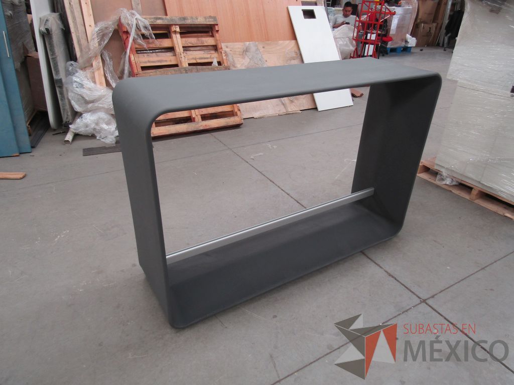 Lote 014 - 8 Piezas de credenzas de varios modelos, archviero de 2 cajones, gabinetes y barra - Imagen 6