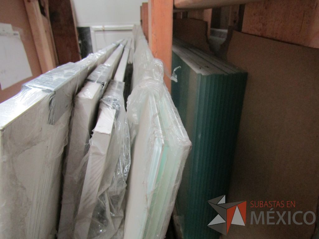 Lote 021 - 200 Piezas de vidrio de varios tamaños - Imagen 7
