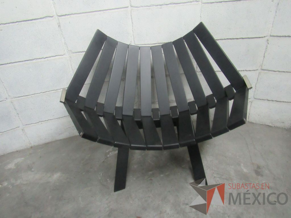 Lote 337 - Silla plegable de madera color negro - Imagen 3
