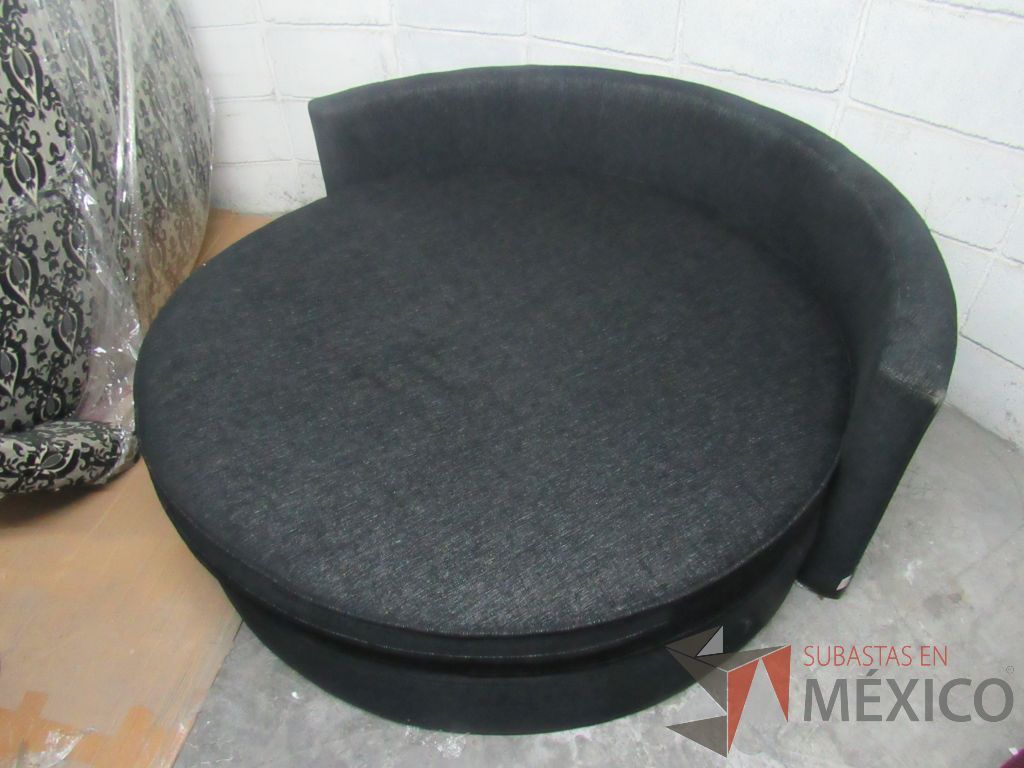 Lote 340 - Sillón circular con asiento y respaldo en tela color gris - Imagen 4