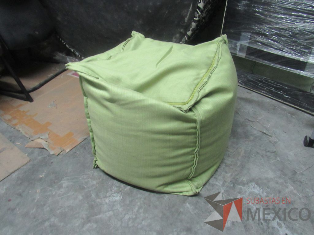 Lote 346 - Puff en tela color verde - Imagen 2