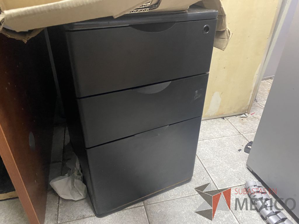 Lote 378p - Archivero metálico de 3 cajones color negro