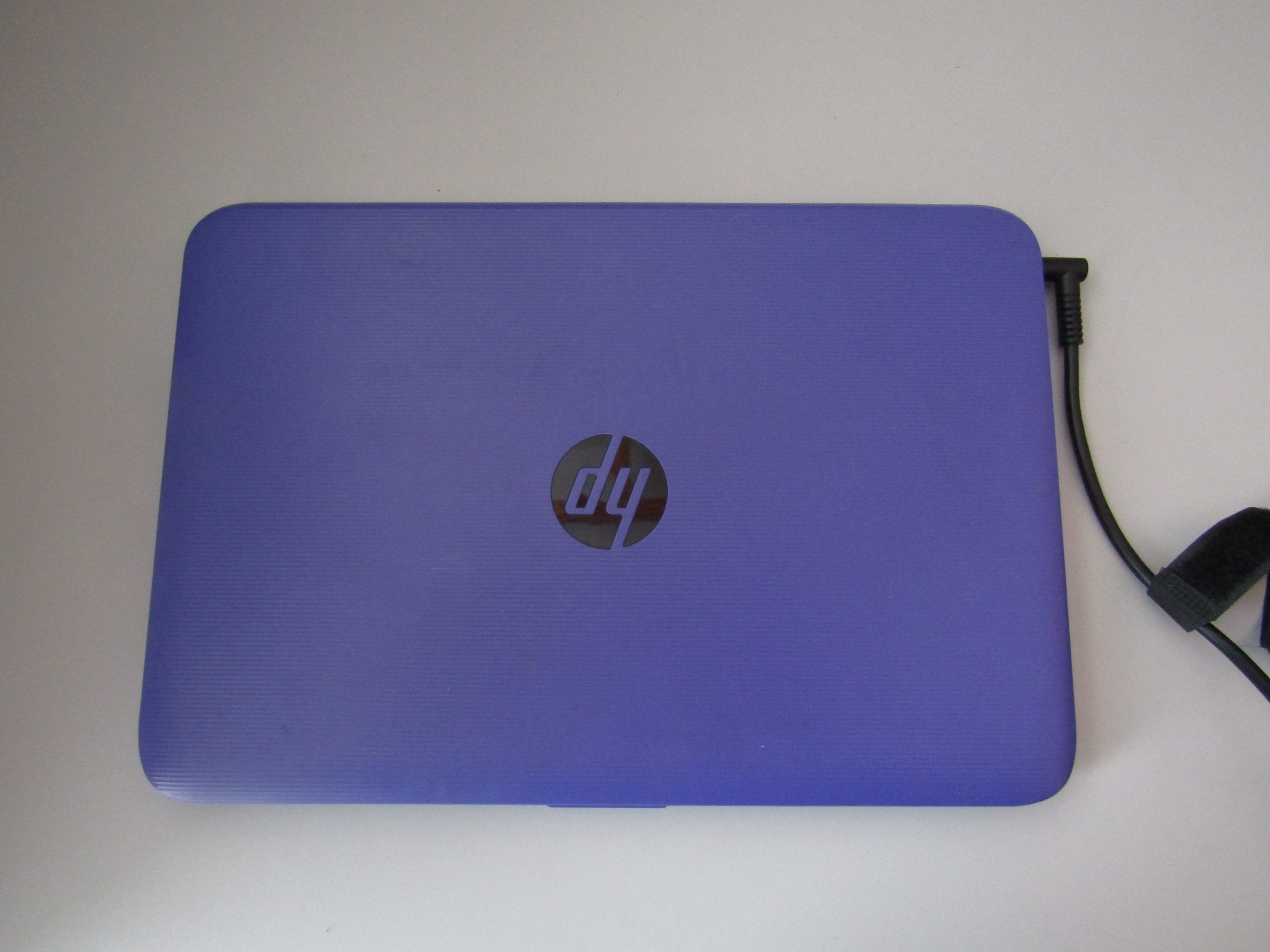 Lote 005 - HP Stream Laptop 11-y0XX, RAM 4.00 GB con funda y cargador - Imagen 7