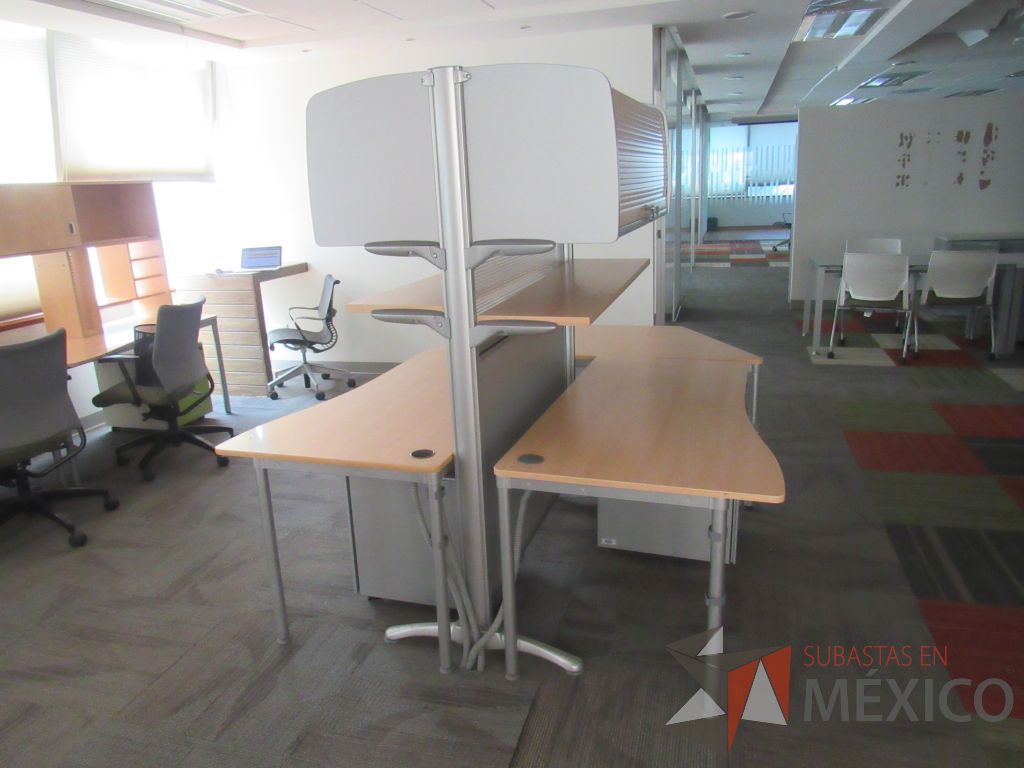 Lote 261 - Estación de trabajo para 2 personas con 2 gavetas - Imagen 6
