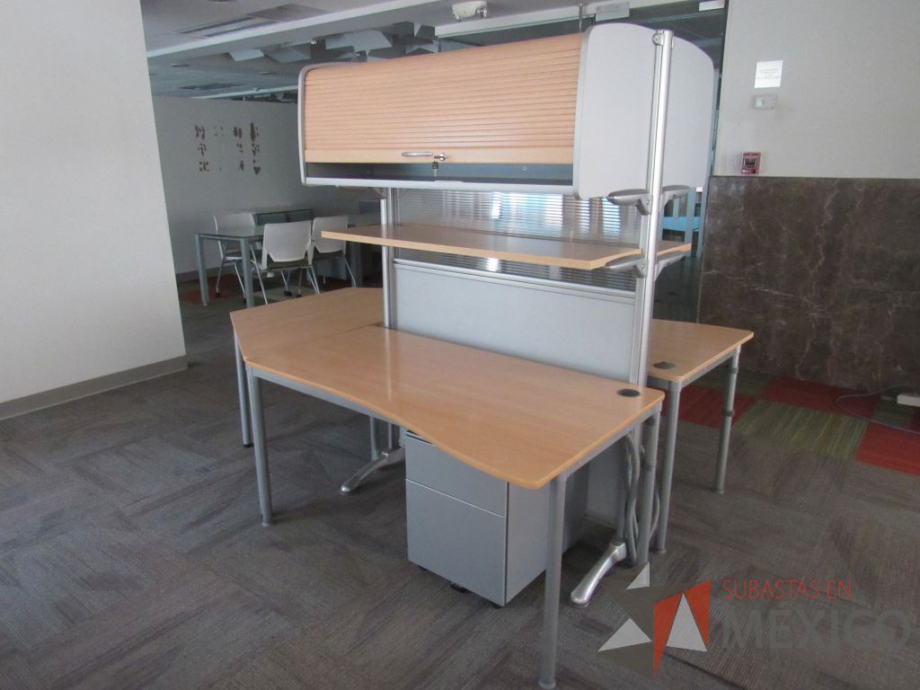 Lote 261 - Estación de trabajo para 2 personas con 2 gavetas - Imagen 8