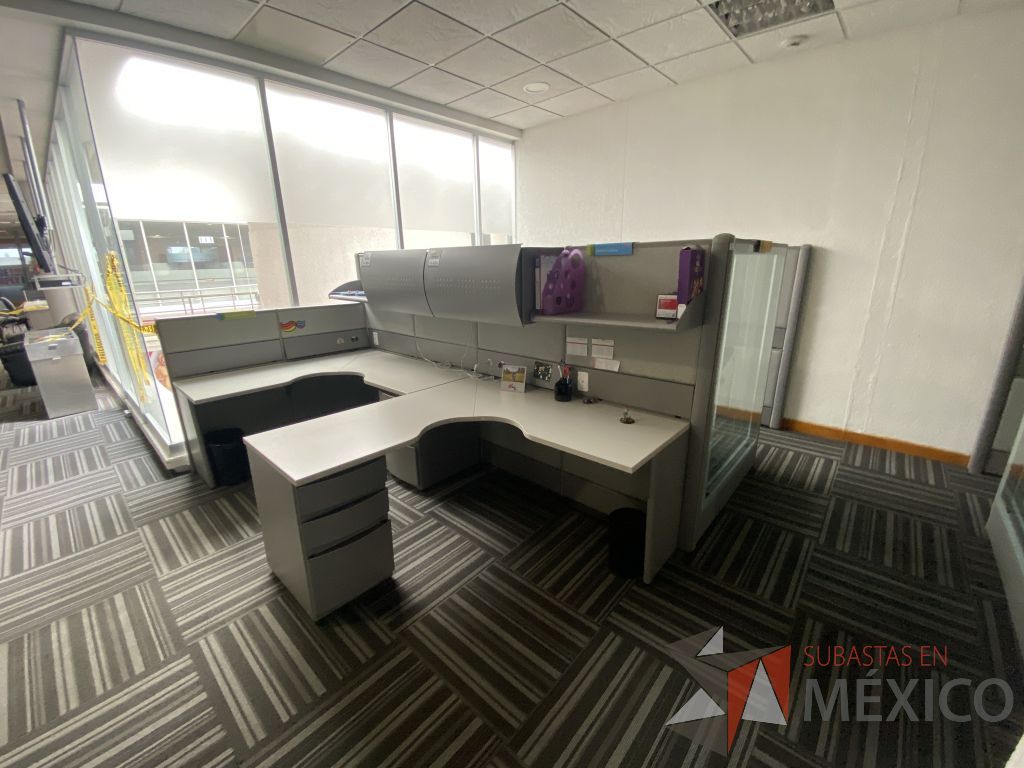 Lote 066 - Estación de trabajo para 2 personas de mampara alta con 2 gavetas - Imagen 7