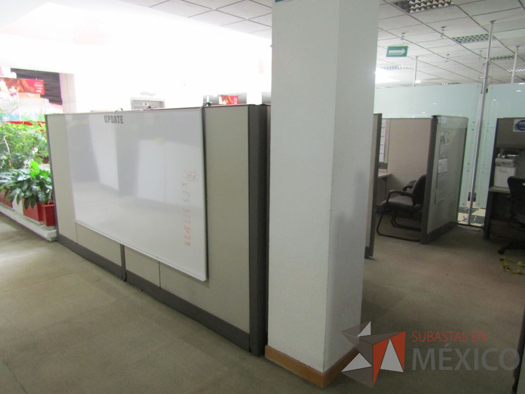 Lote 013 - Estación de trabajo para 2 personas de mampara alta con 2 gavetas - Imagen 2