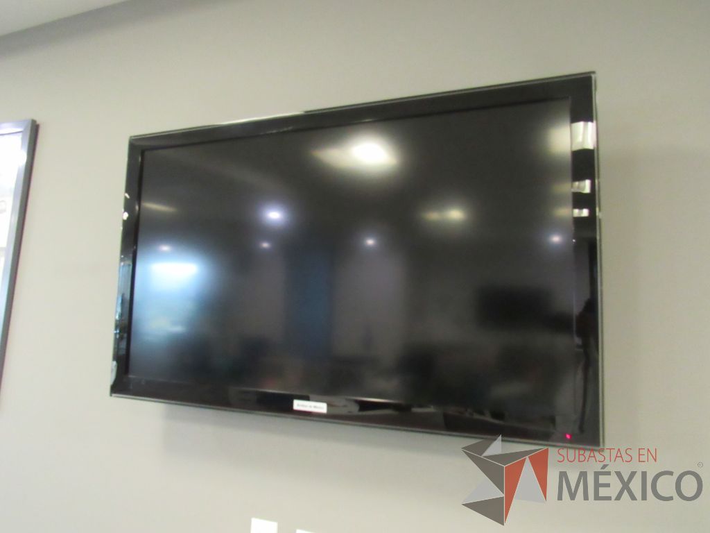 Lote 037 - Pantalla de 46 pulgadas, Marca: Samsung, Modelo: LN46C550J1F - Imagen 2