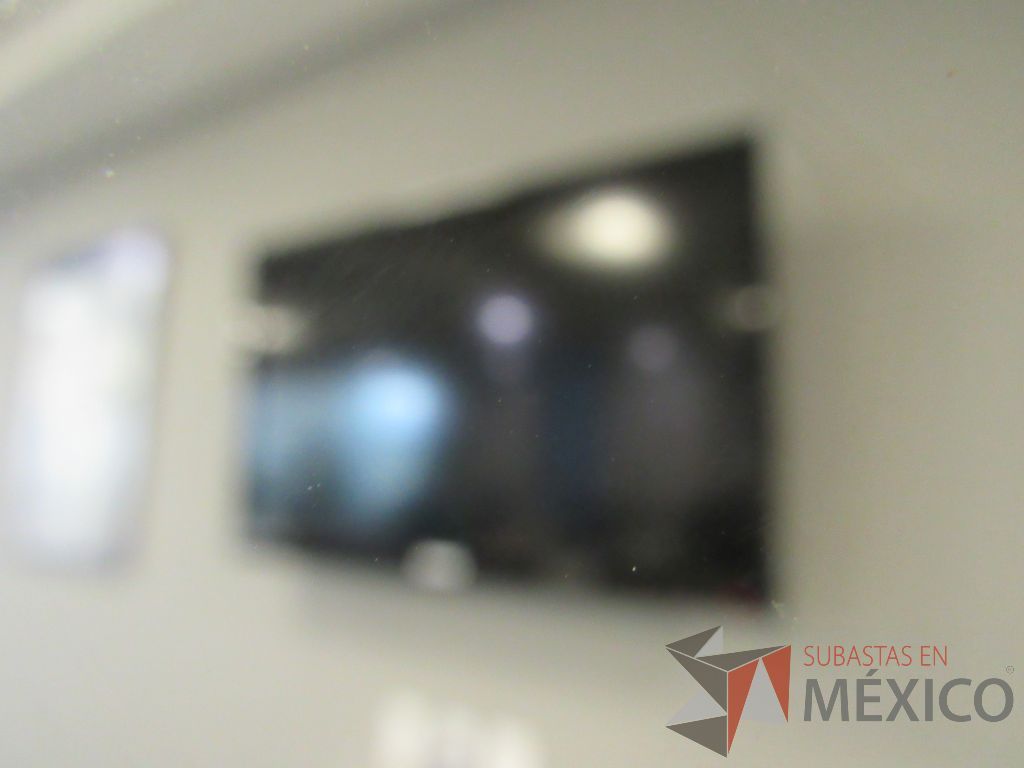 Lote 037 - Pantalla de 46 pulgadas, Marca: Samsung, Modelo: LN46C550J1F - Imagen 4