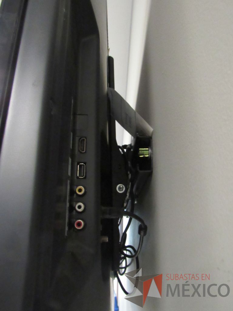 Lote 037 - Pantalla de 46 pulgadas, Marca: Samsung, Modelo: LN46C550J1F - Imagen 5