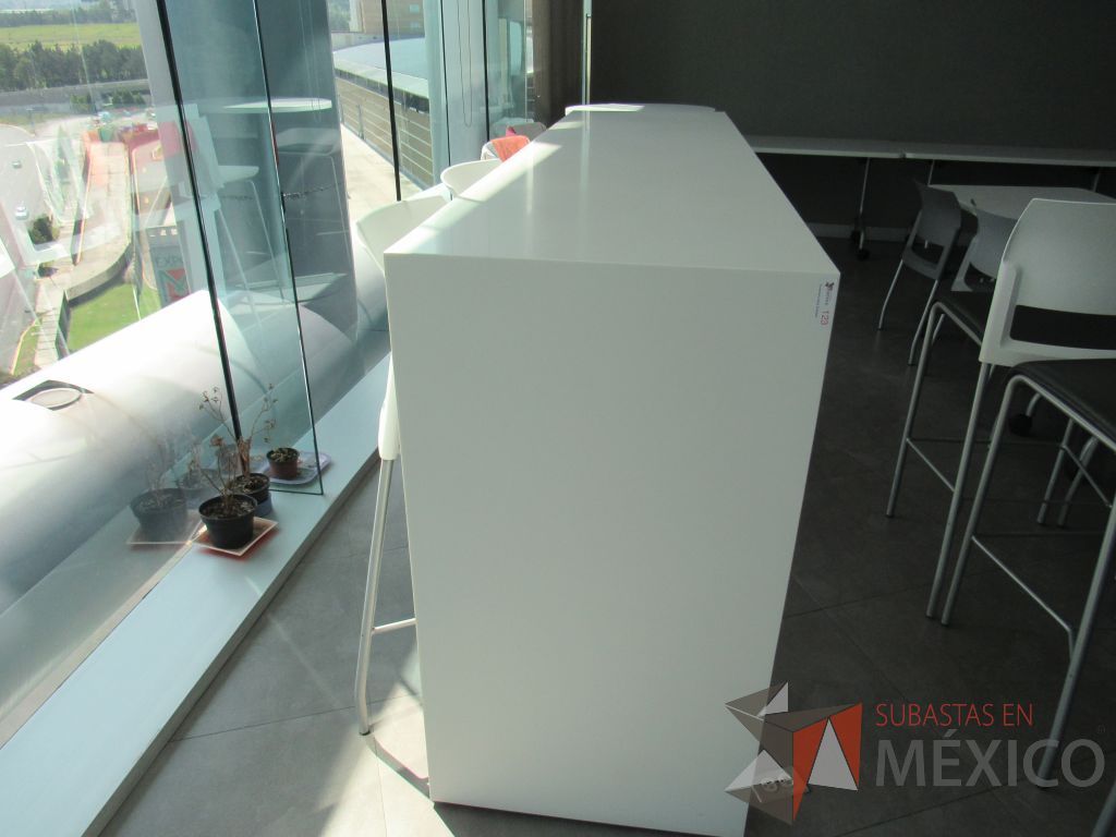 Lote 012 - Mesa alta de comedor color blanco - Imagen 7