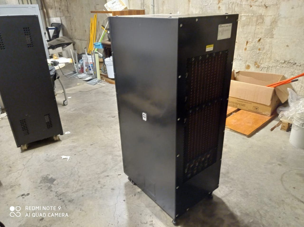 Lote 088 - UPS, Modelo: UP1133A-A403SU-2, Marca: Mitsubishi Electric y Mando de baterias - Imagen 4