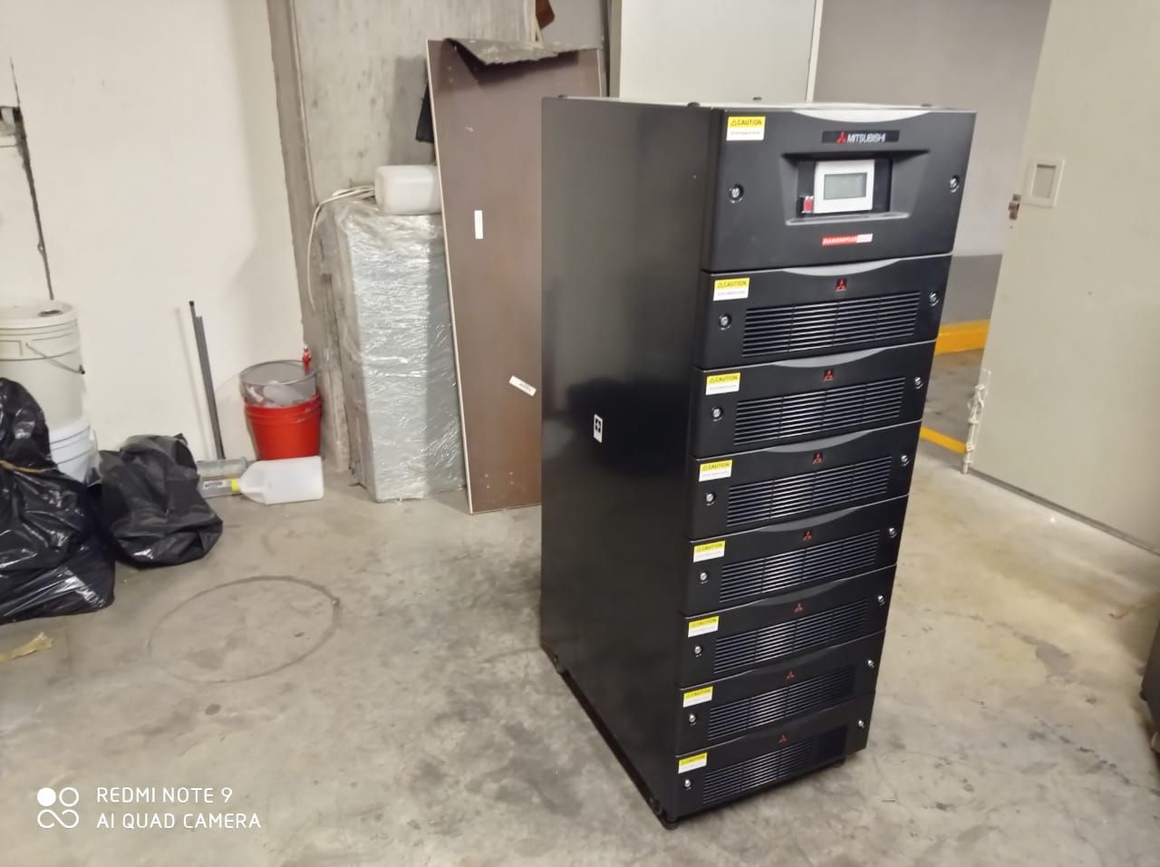 Lote 088 - UPS, Modelo: UP1133A-A403SU-2, Marca: Mitsubishi Electric y Mando de baterias - Imagen 16