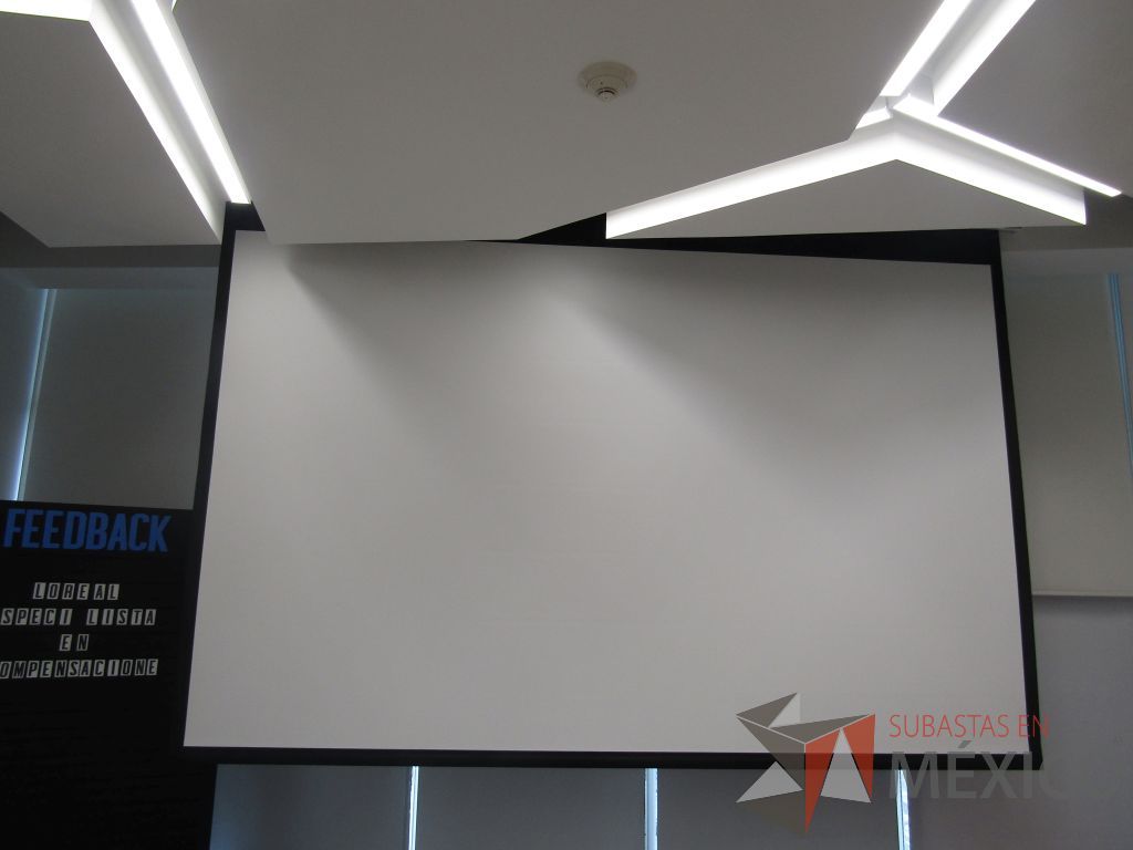 Lote 199 - Pantalla para proyector. - Imagen 4
