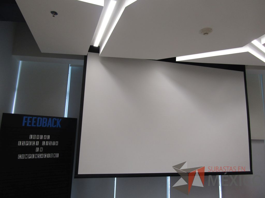 Lote 199 - Pantalla para proyector. - Imagen 6
