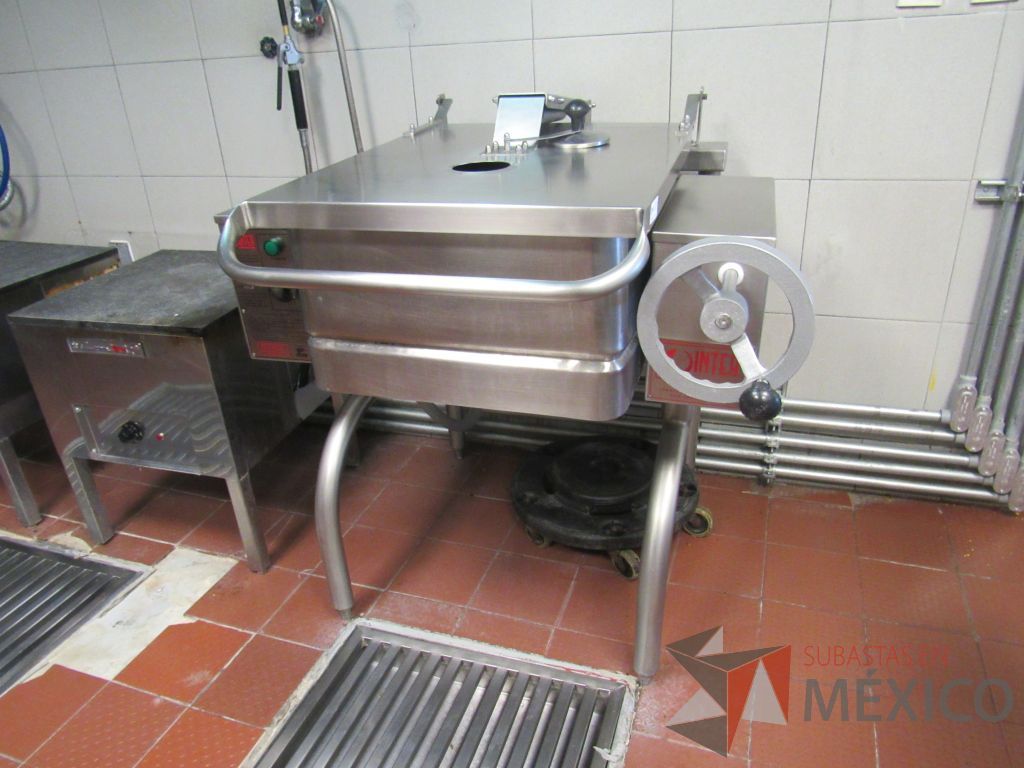 Lote 227 - Marmita a gas de volteo con válvula de salida, para trabajar a gas LP o Natural. Acero inoxidable AISI-304 con acabado sanitario. - Imagen 3