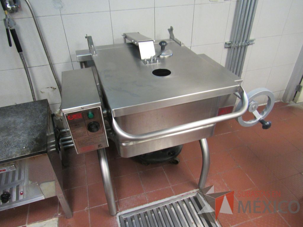 Lote 227 - Marmita a gas de volteo con válvula de salida, para trabajar a gas LP o Natural. Acero inoxidable AISI-304 con acabado sanitario. - Imagen 8