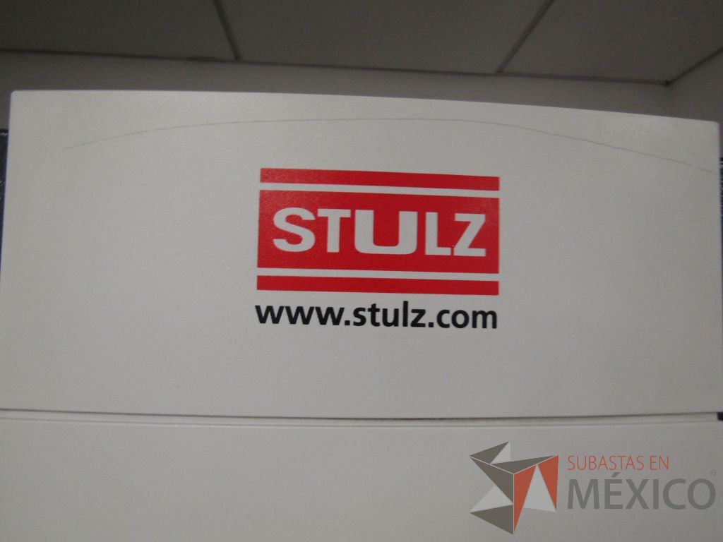 Lote 499 - Condensadora de dos ventiladores a 230V, 60 Hz y Sistema de Refrigeración de precisión CyberAir de 8 TR. - Imagen 30