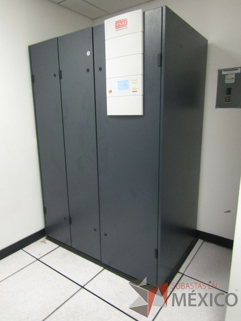 Lote 499 - Condensadora de dos ventiladores a 230V, 60 Hz y Sistema de Refrigeración de precisión CyberAir de 8 TR. - Imagen 24
