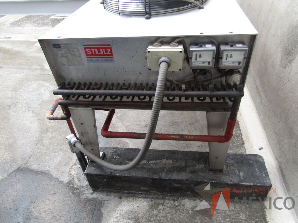 Lote 499 - Condensadora de dos ventiladores a 230V, 60 Hz y Sistema de Refrigeración de precisión CyberAir de 8 TR. - Imagen 10