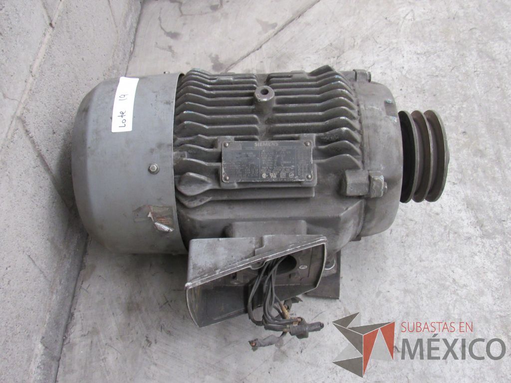 Lote 011 - Motor Trifasico de induccion cerrado CP: 7.5, FW: 5,595 Hz: 60 - Imagen 9
