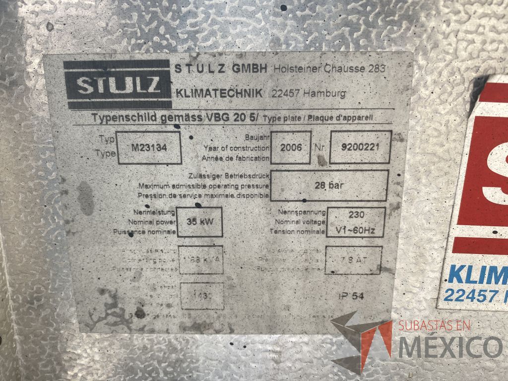 Lote 499 - Condensadora de dos ventiladores a 230V, 60 Hz y Sistema de Refrigeración de precisión CyberAir de 8 TR. - Imagen 4