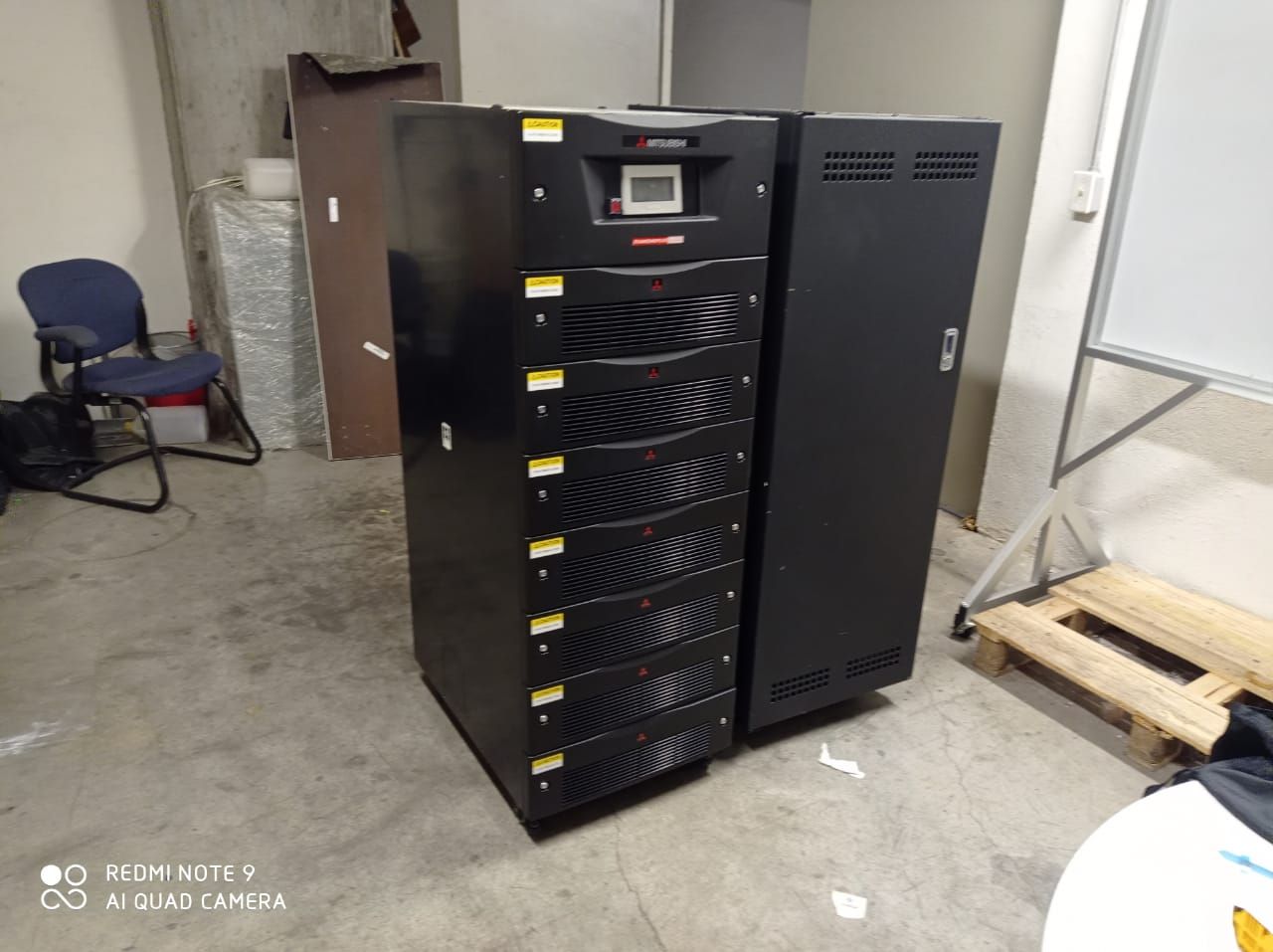 Lote 088 - UPS, Modelo: UP1133A-A403SU-2, Marca: Mitsubishi Electric y Mando de baterias - Imagen 38