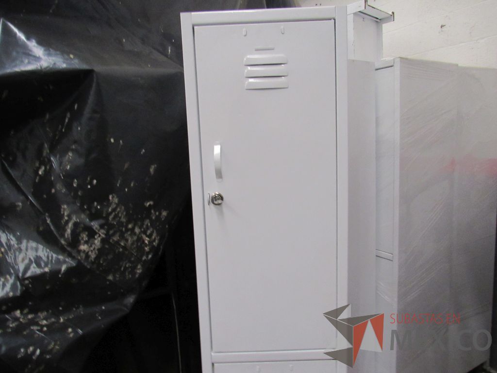 Lote 050 - Casillero metálico de 2 puertas color blanco - Imagen 4