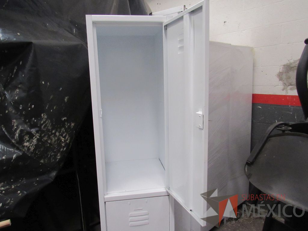 Lote 050 - Casillero metálico de 2 puertas color blanco - Imagen 7