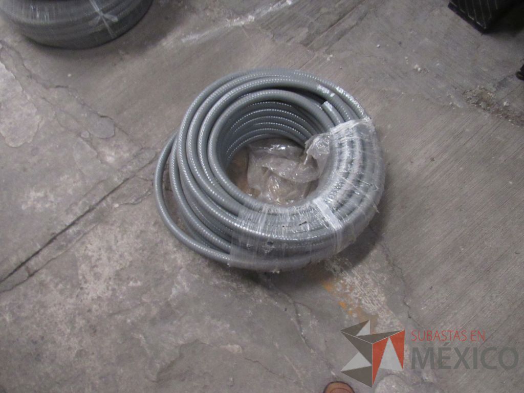 Lote 182 - Rollos de Poliducto, Tramos de cable de uso, Conectores, Remaches y más - Imagen 5