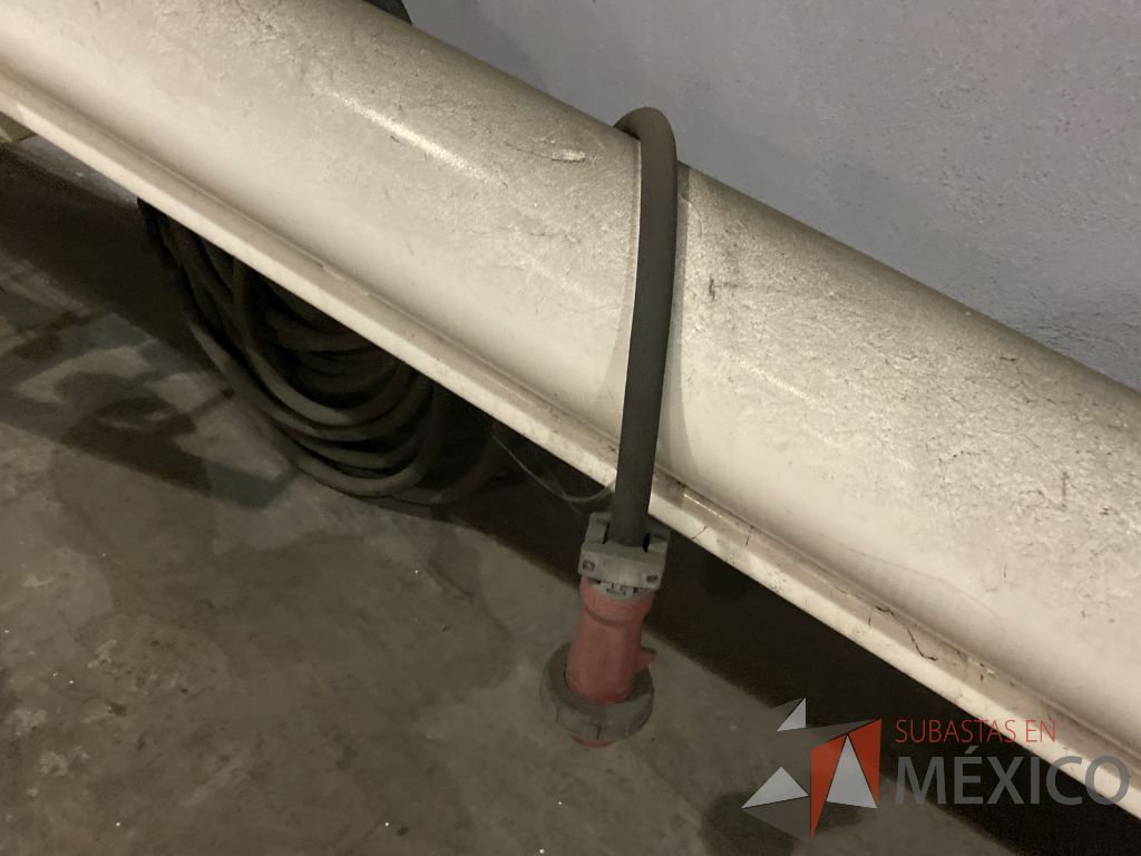 Lote 003 - Transportador para granos, helicoidal de bazuca metálica con ruedas color blanco - Imagen 6