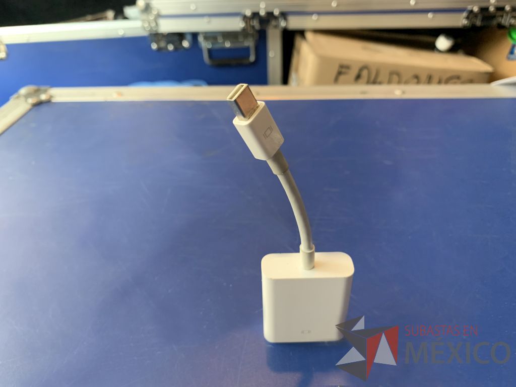 Lote 051 – 1 Cable AV/USB p/IPAD,2 adaptadores minidisplay a VGA original Apple,1 adaptador VGA a IPOD original Apple,1 adaptador VGA a HDMI,5 divisores VGA de 2 vias, 1 multiplexor Steren COM-315 - Imagen 8