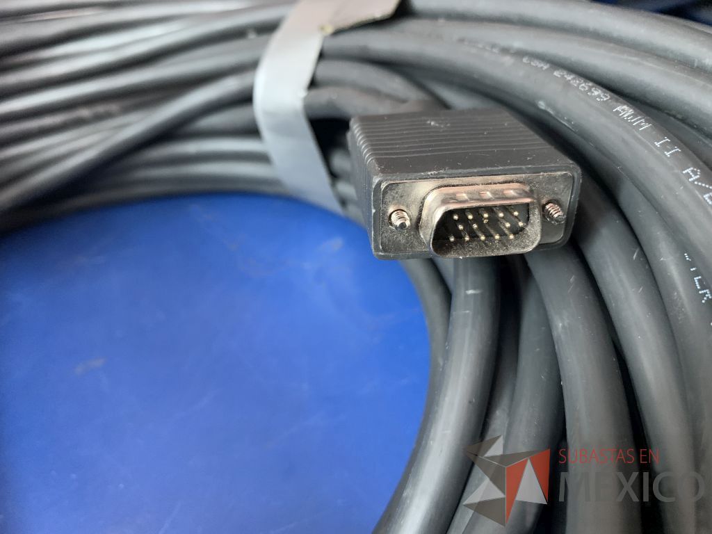 Lote 045 - 4 Distribuidores de video VGA. Incluye 4 cable VGA marca Kramer de 30m - Imagen 20