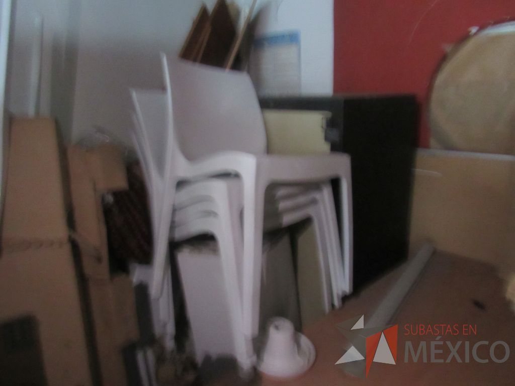 Lote 063 - Accesorios para estación de trabajo, archiveros, cubiertas, mamparas y gavetas - Imagen 13