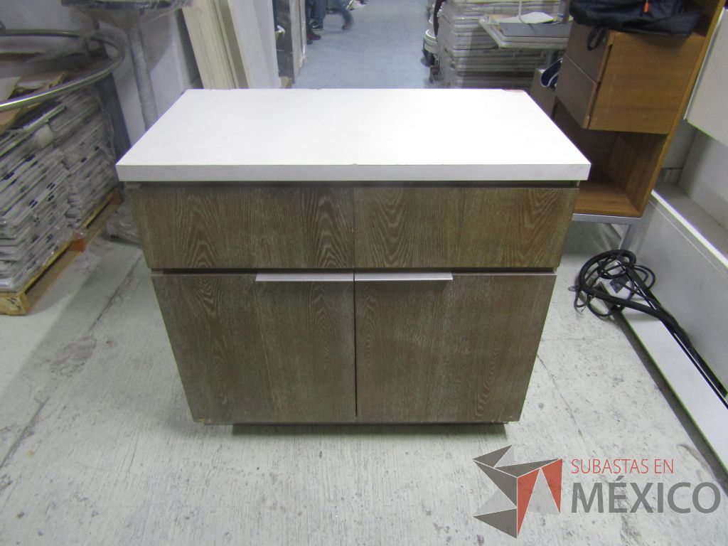 Lote 036 - Gabinete de 1 cajón y 2 puertas color café - Imagen 9