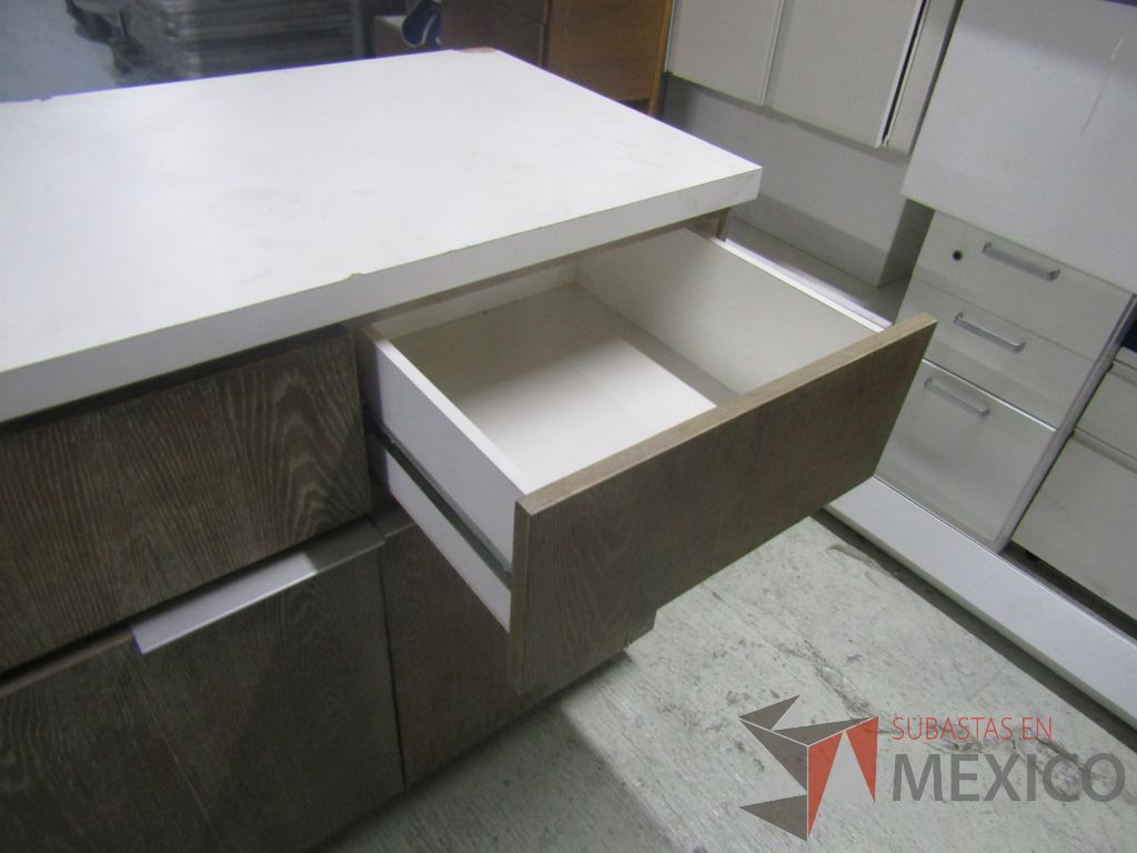 Lote 036 - Gabinete de 1 cajón y 2 puertas color café - Imagen 12