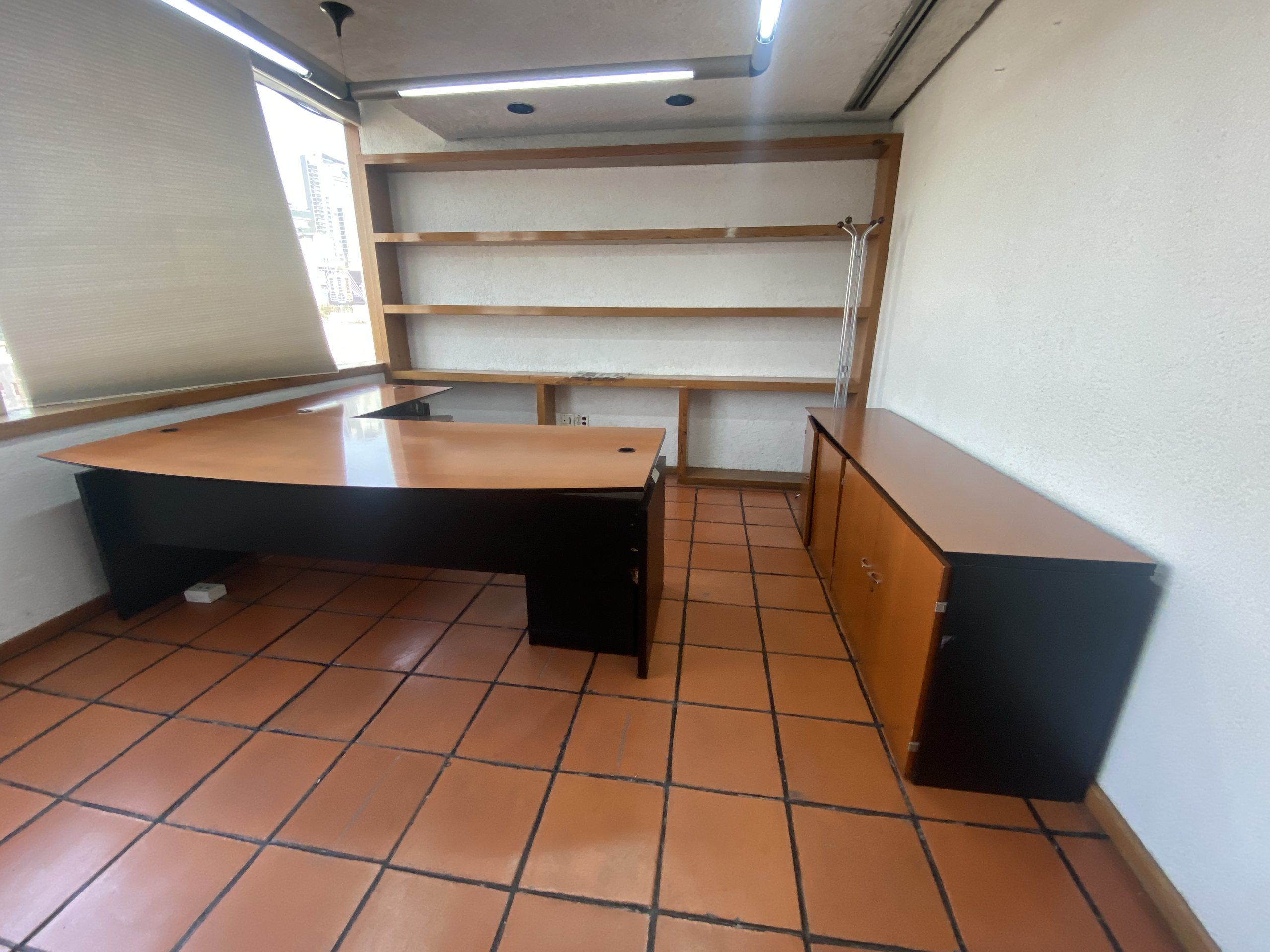 Lote 072 - Oficina ejecutiva