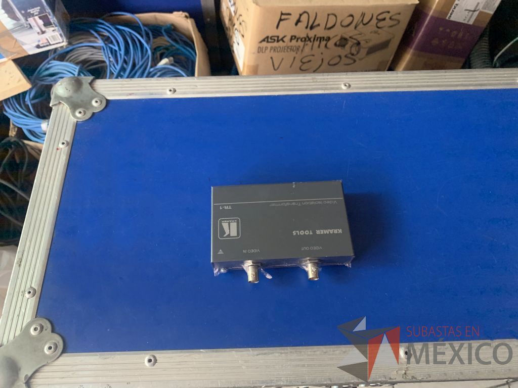 Lote 105 - Interruptor-selector HDMI marca Auvio, 1 Extension USB Marca Steren y 1 Quita home marca Kramer - Imagen 7