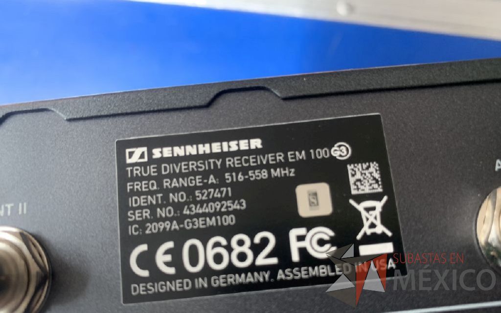 Lote 032 - Receptor Sennheiser; Receptor Shure, 3 diademas inalámbricas Shure , 4 bodies Shure y 1 CASE - Imagen 4