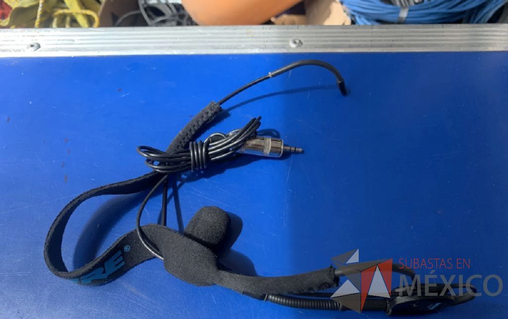 Lote 032 - Receptor Sennheiser; Receptor Shure, 3 diademas inalámbricas Shure , 4 bodies Shure y 1 CASE - Imagen 7