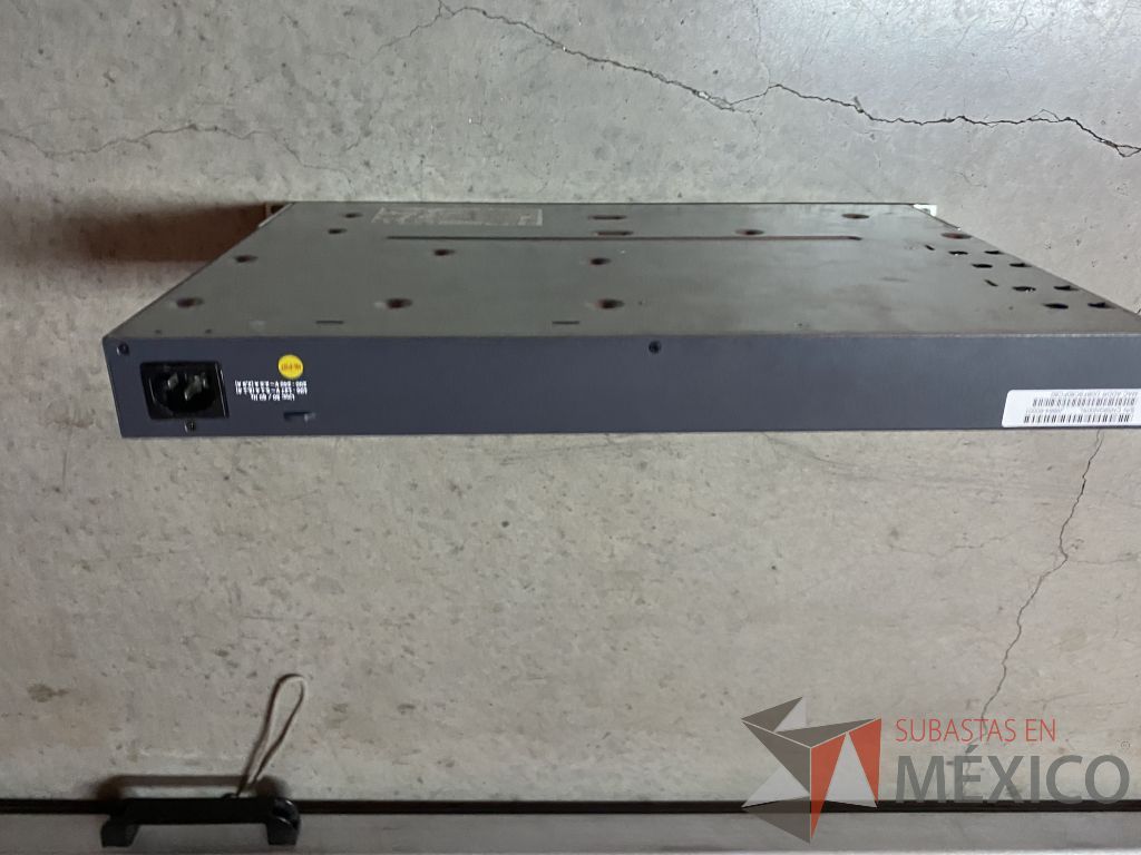 Lote 193 - SWITCH 48 P J9984A 1820-48G-PoE+ (370W) Switch - Imagen 4
