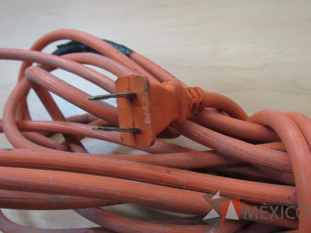 Lote 254 - 120 Cepillos de alambre (cardas trenzadas), 5 Extensiones eléctricas, 5 Pinzas ... - Imagen 7