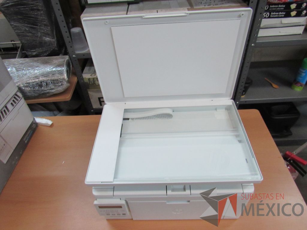 Lote 283 - Multifuncional HP MFP M130, 2 Bocinas, 2 Cafeteras... - Imagen 20