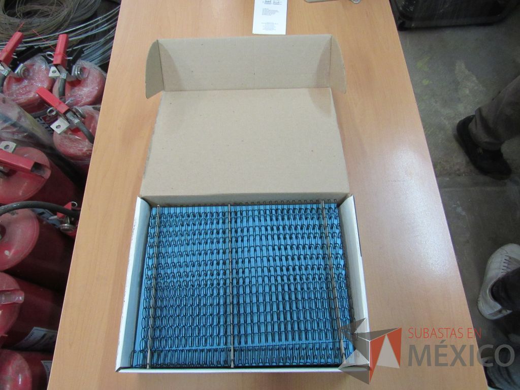 Lote 285 - 1 Porta herramientas, 100 Arillos metálico p/engargolar 1/2", 100 Arillos metálico p/engargolar 7/16"... - Imagen 6