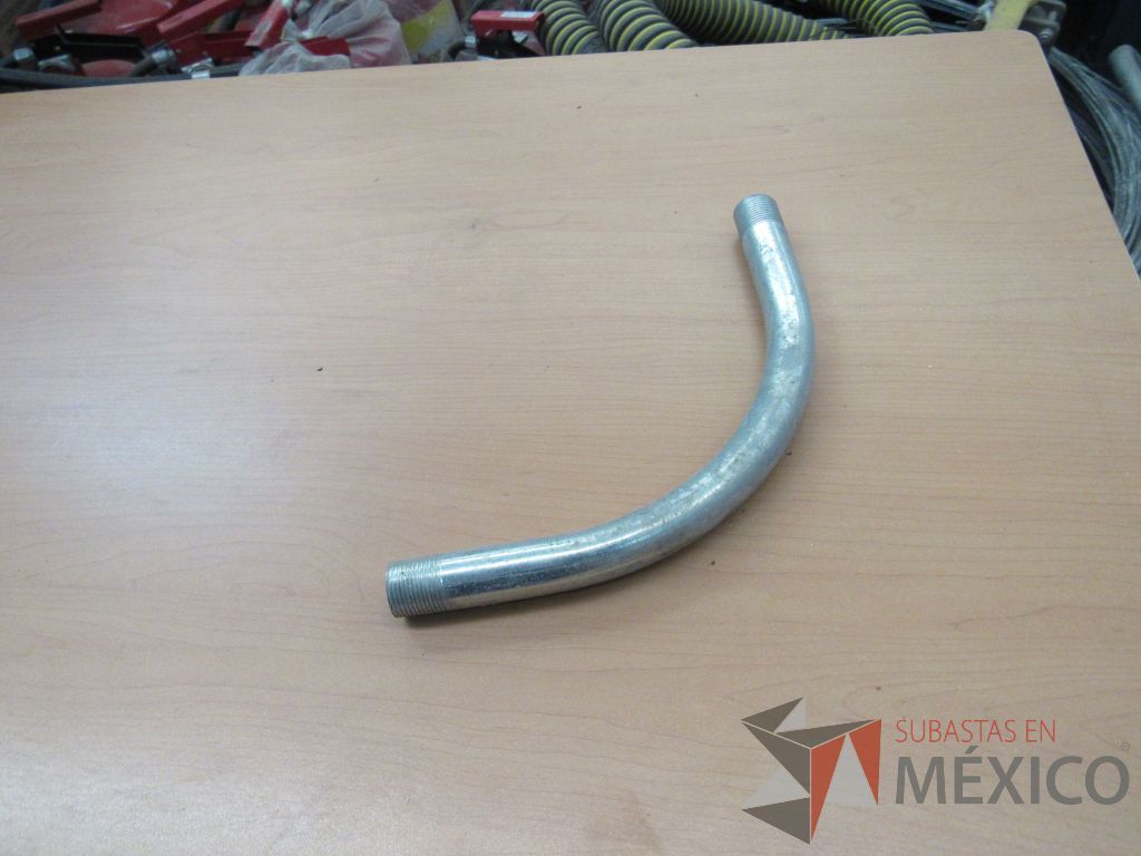 Lote 265 - 2 Bomba manual extractora de líquidos, 8 Adazon largo, 1 Serrucho... - Imagen 2