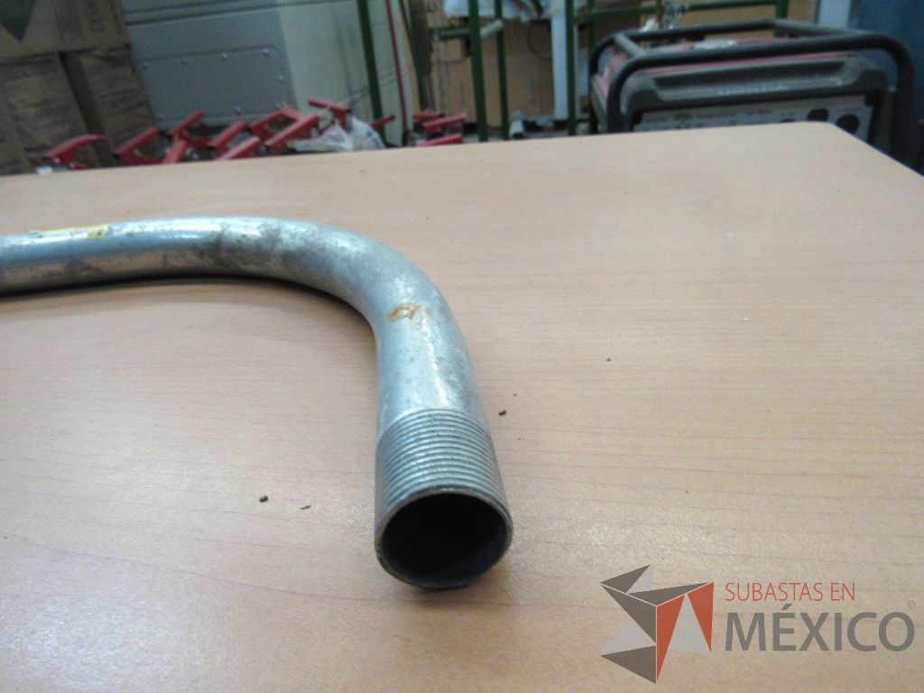 Lote 265 - 2 Bomba manual extractora de líquidos, 8 Adazon largo, 1 Serrucho... - Imagen 6