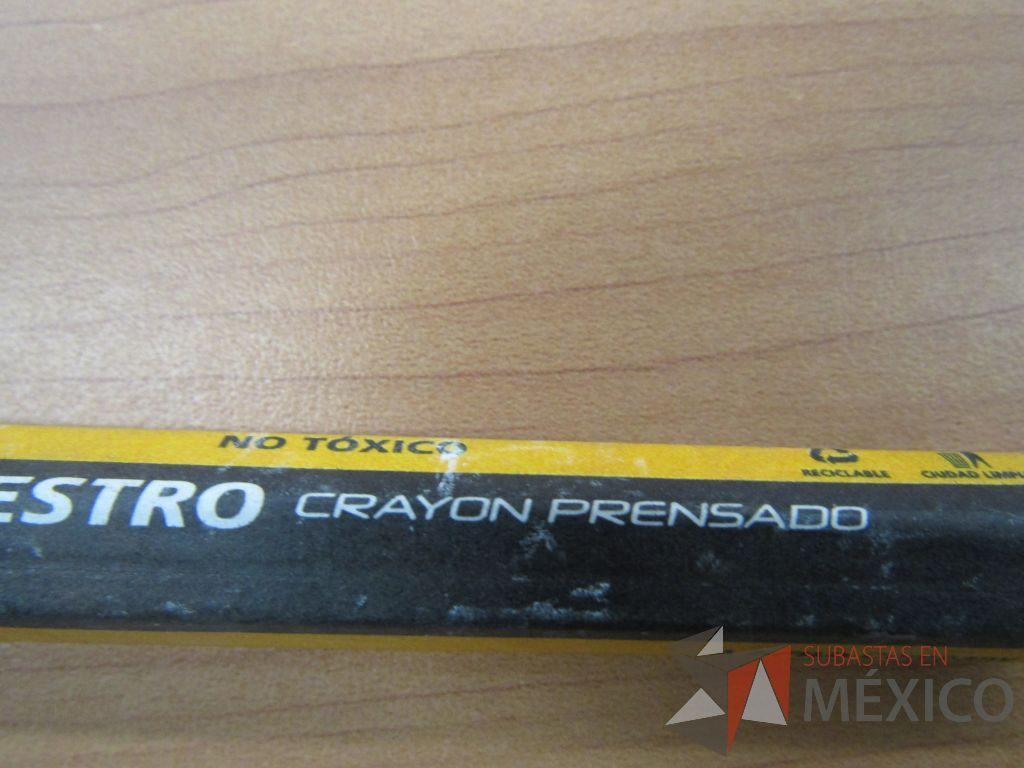 Lote 293 - 128 Cardas trenzada de 1/2 y 100 Crayón de cera prensado blanco. - Imagen 13