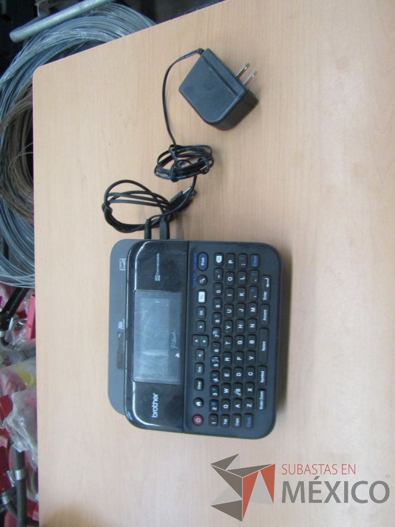 Lote 283 - Multifuncional HP MFP M130, 2 Bocinas, 2 Cafeteras... - Imagen 24