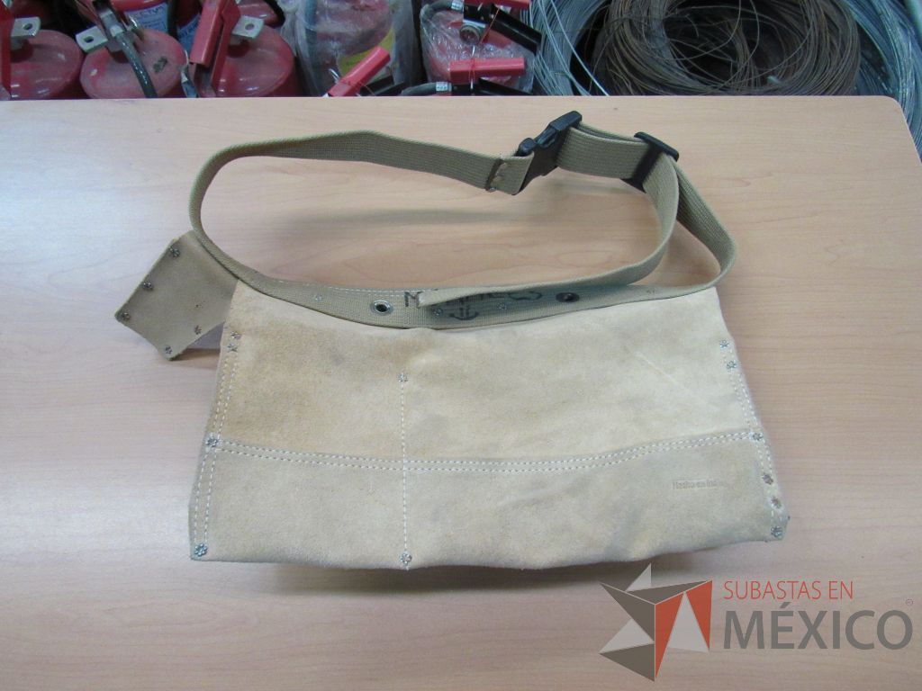 Lote 285 - 1 Porta herramientas, 100 Arillos metálico p/engargolar 1/2", 100 Arillos metálico p/engargolar 7/16"... - Imagen 15