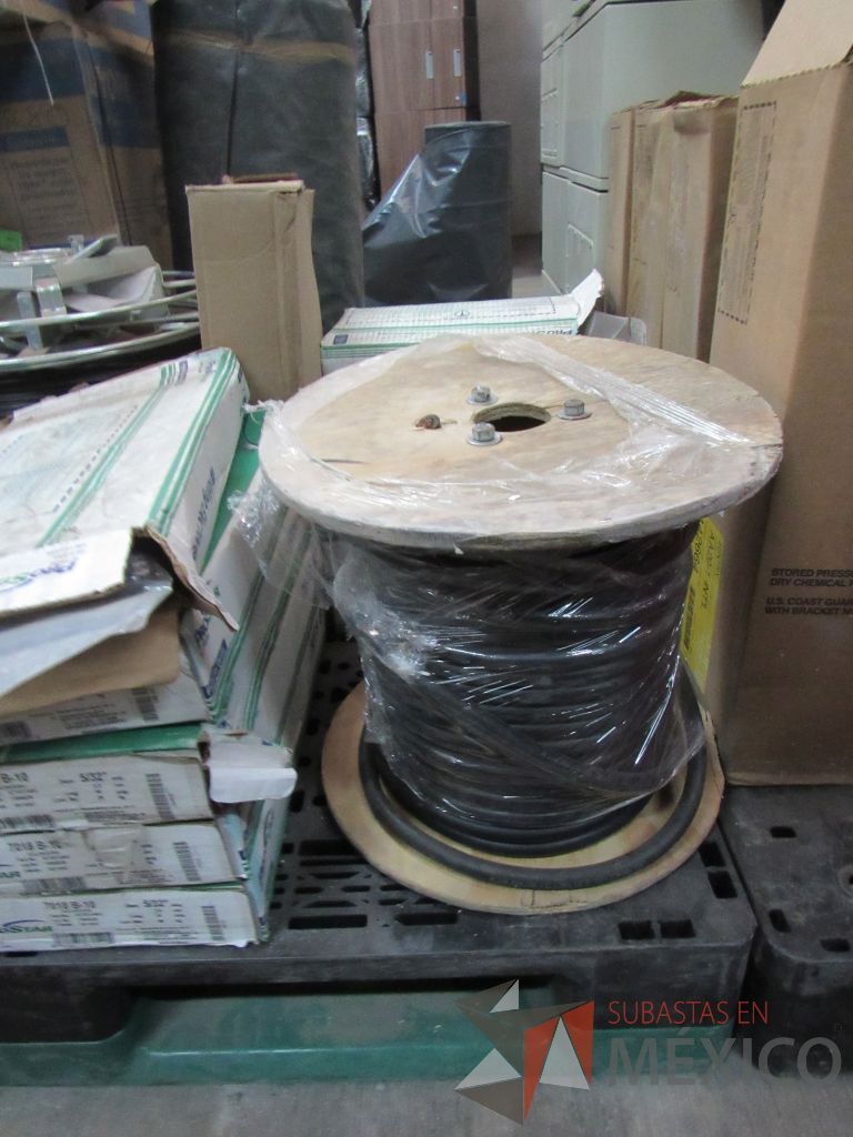 Lote 256 - 100 mts de Cable porta electrodo, 10 Cinceles corta frio, 132 Cristales para careta ... - Imagen 3